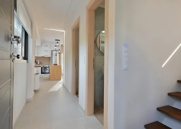 September15 Suites- Meganisi 公寓
