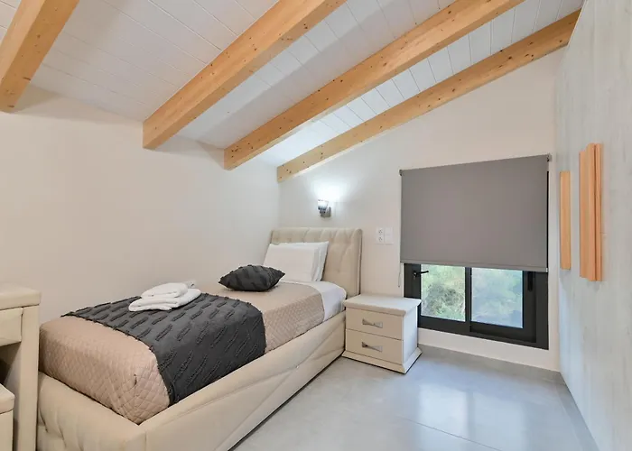 September15 Suites- Meganisi 公寓